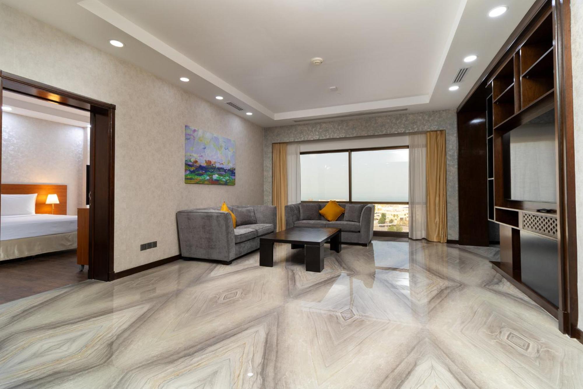 Holiday Inn Kuwait By Ihg Kuwait City Exteriör bild
